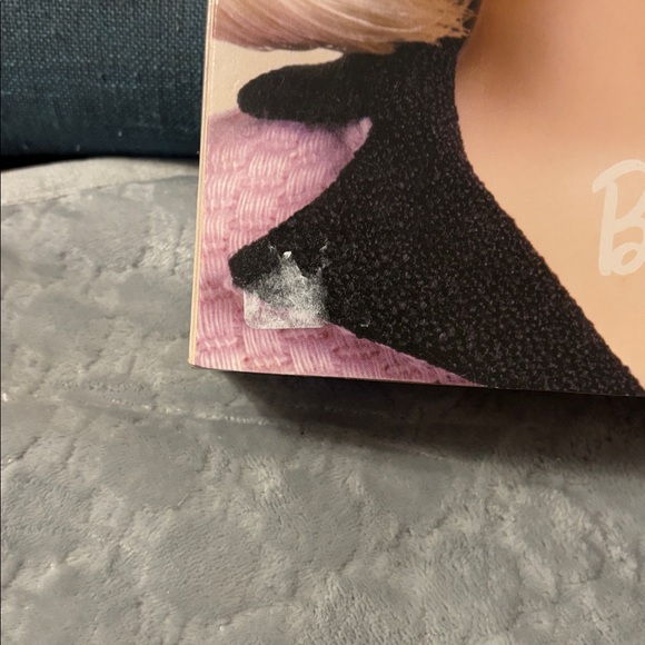 Avon Professional Barbie doll New in box! - Picture 8 of 8